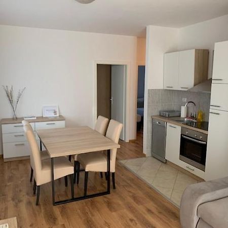 Neea Apartments Медулин Экстерьер фото