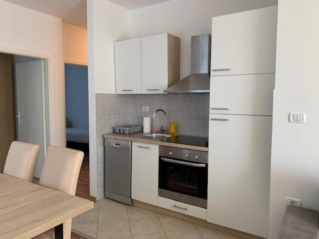 Neea Apartments Медулин Экстерьер фото