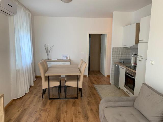 Neea Apartments Медулин Экстерьер фото