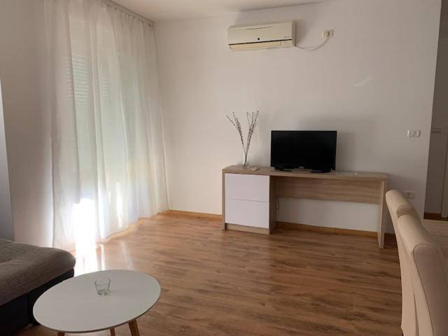Neea Apartments Медулин Экстерьер фото